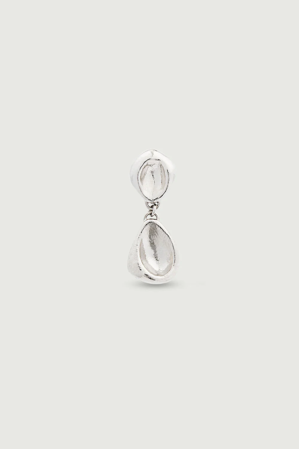 SILVER STUD EARRING