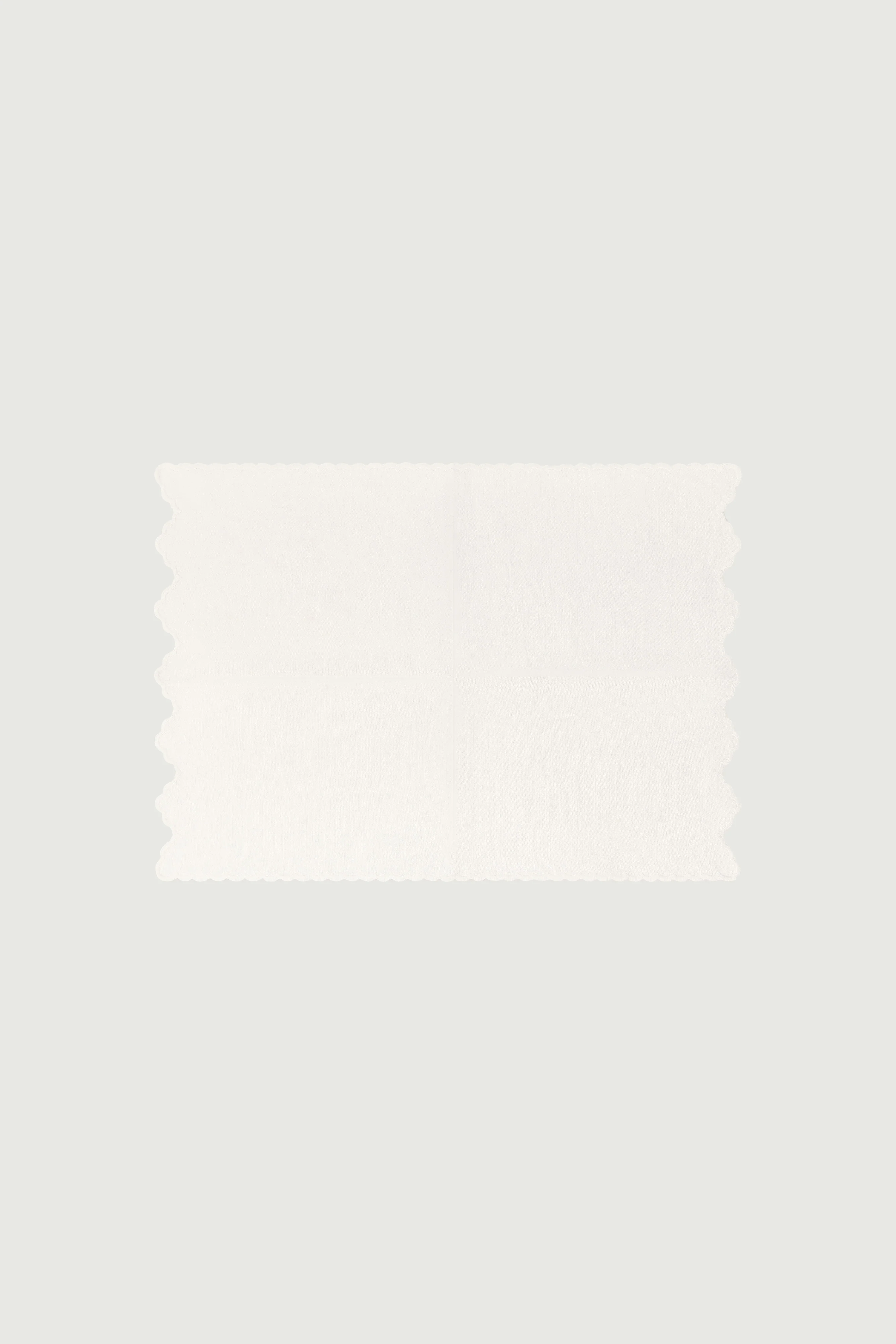 THE BEA X2 WHITE PLACEMATS - Image 4