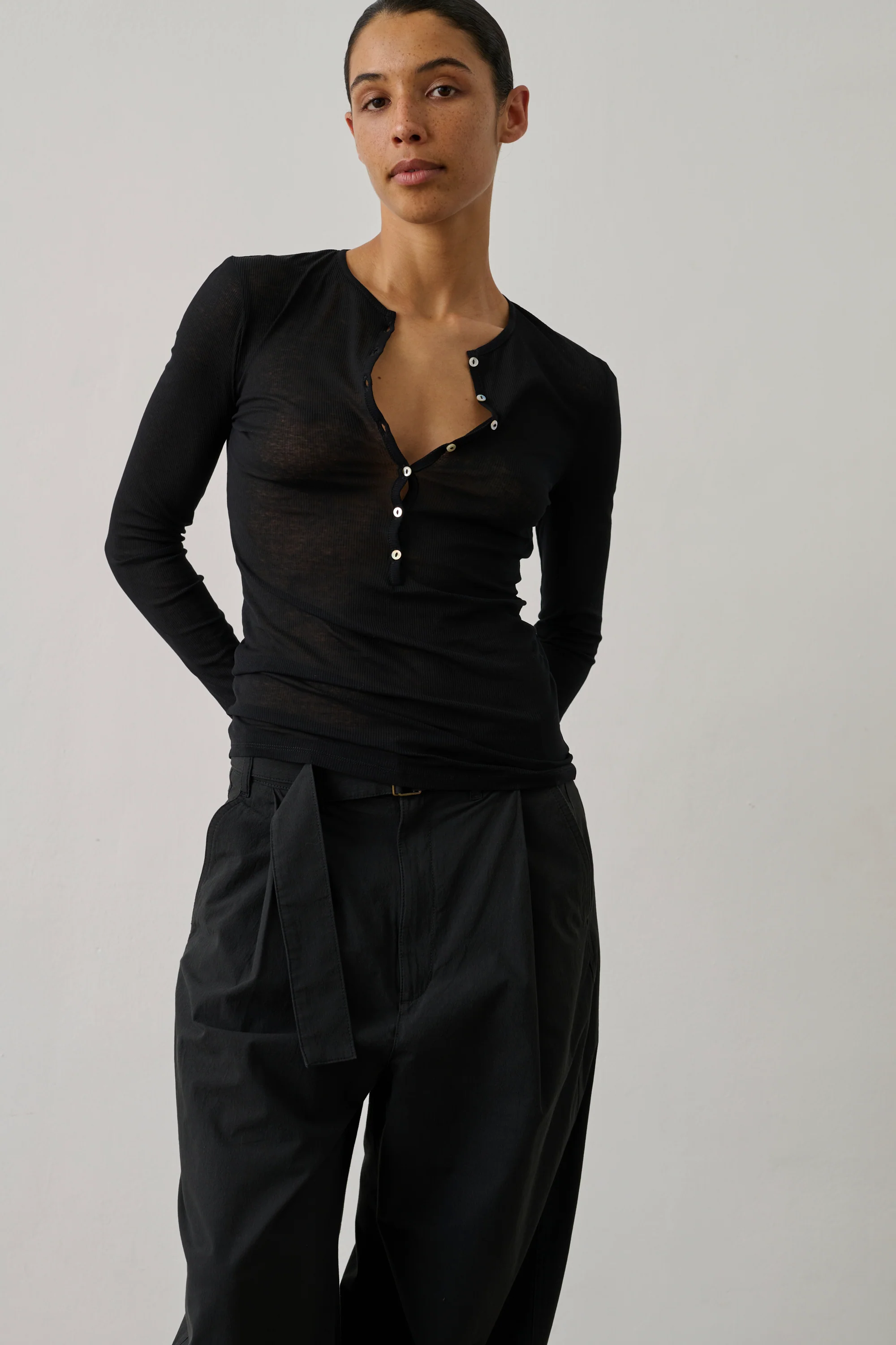 T-SHIRT ISABELLA BLACK - Image 2