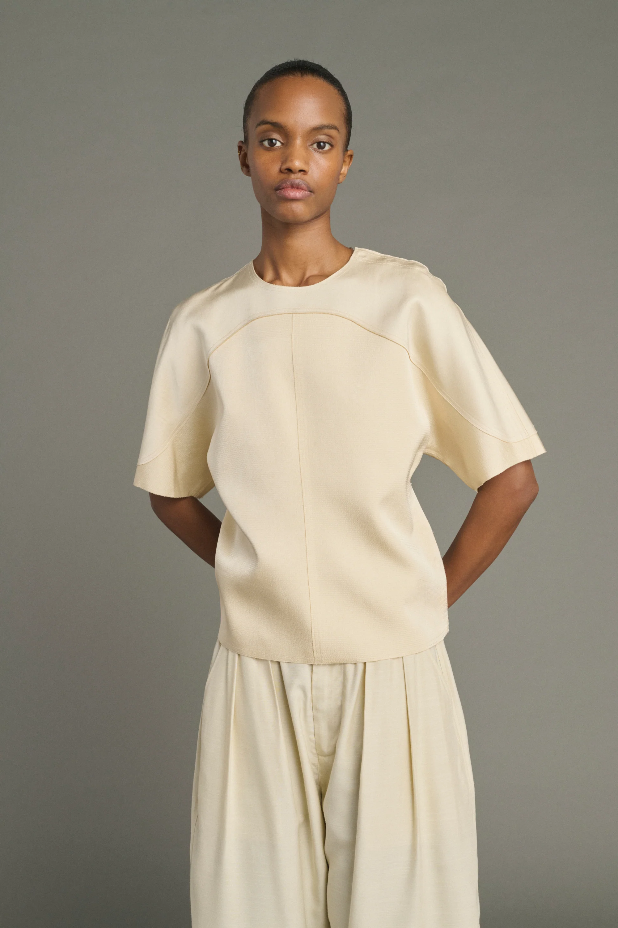 TOP LYA BEIGE